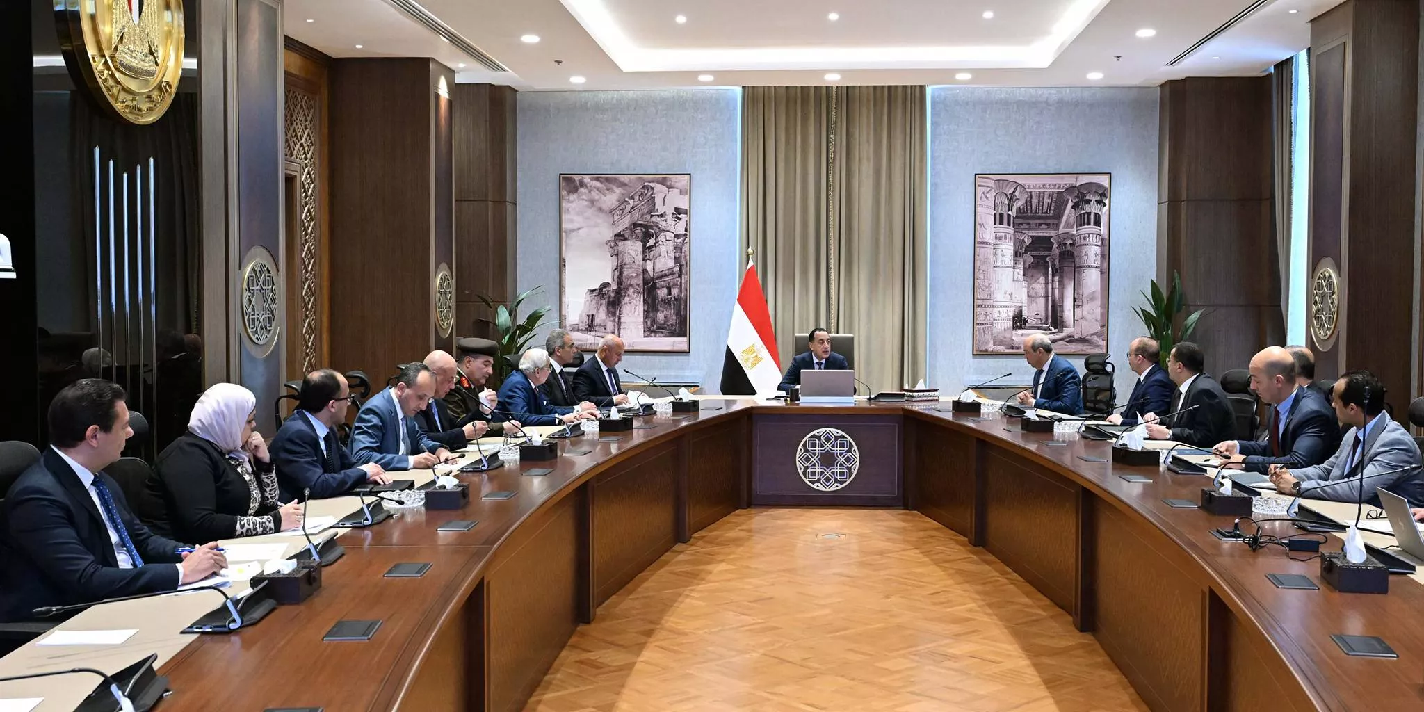 مدبولي يتابع موقف تشغيل وتطوير مطار العلمين الدولي