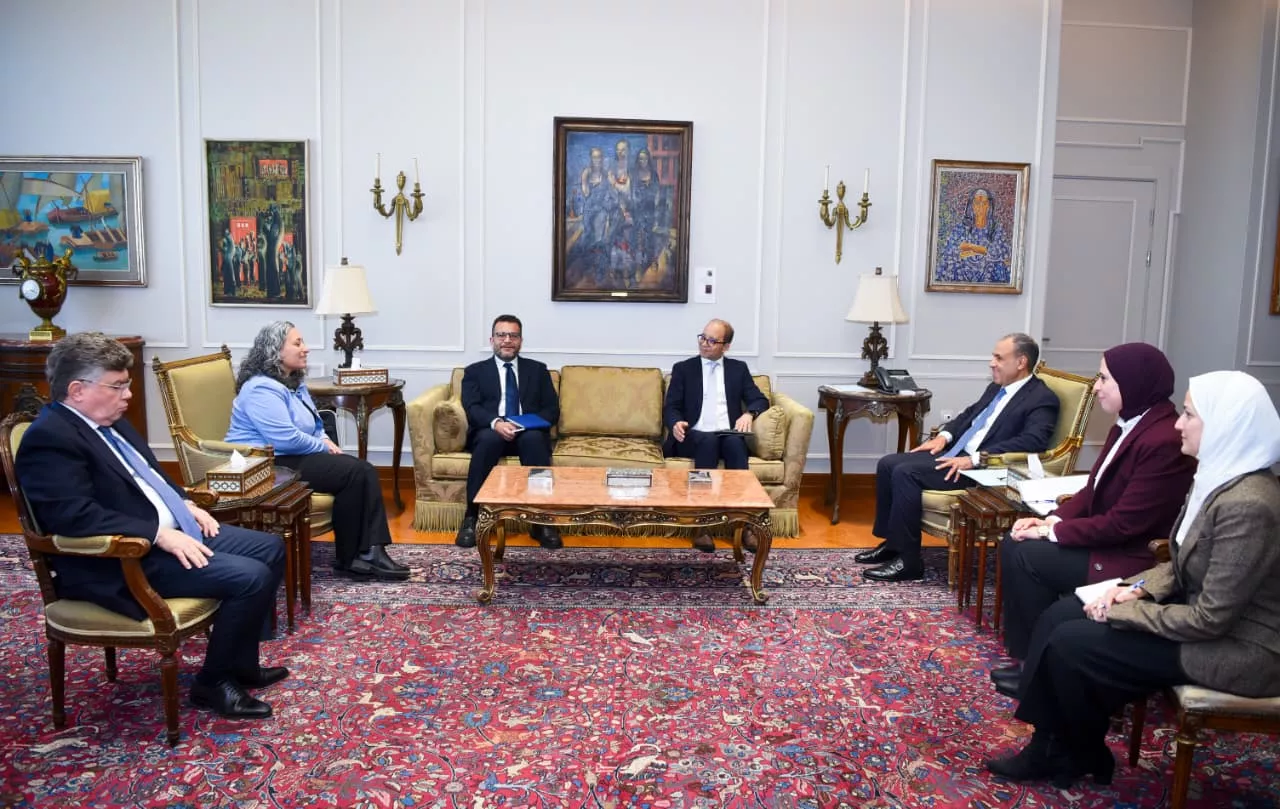 وزير الخارجية يستقبل المدير الإقليمي للإيفاد