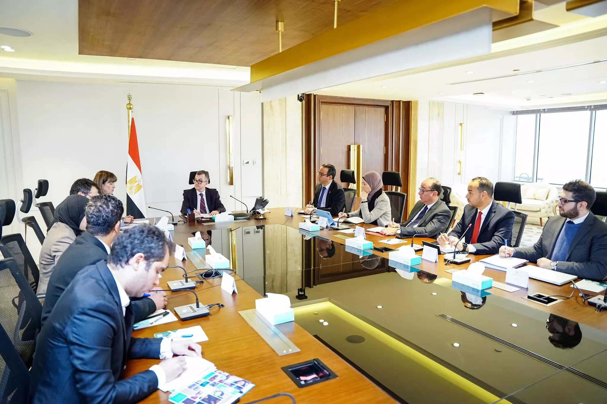 وزير التخطيط مع المنسق المقيم للأمم المتحدة