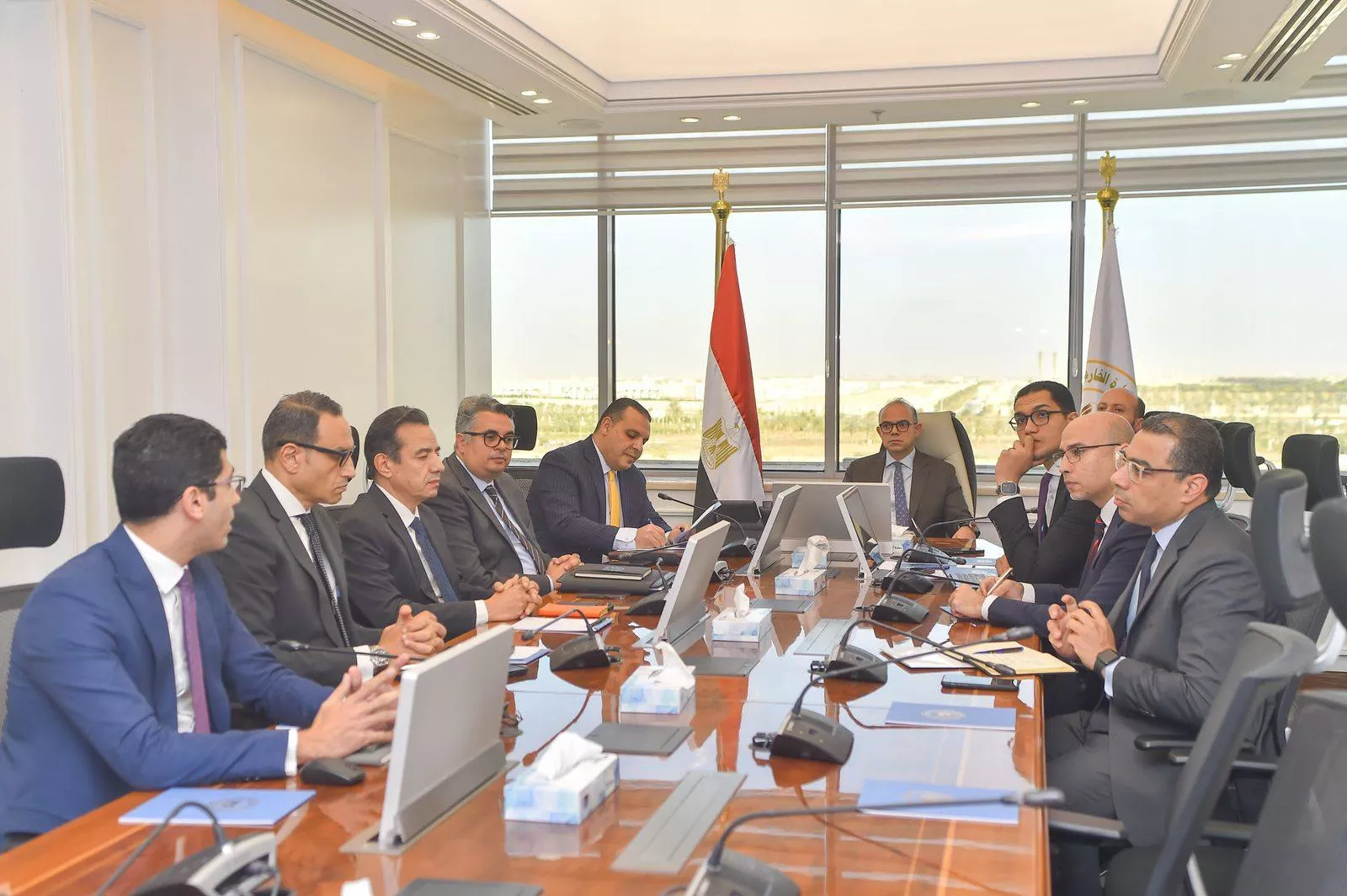 وزير الاستثمار مع رئيس التمثيل التجاري المصري