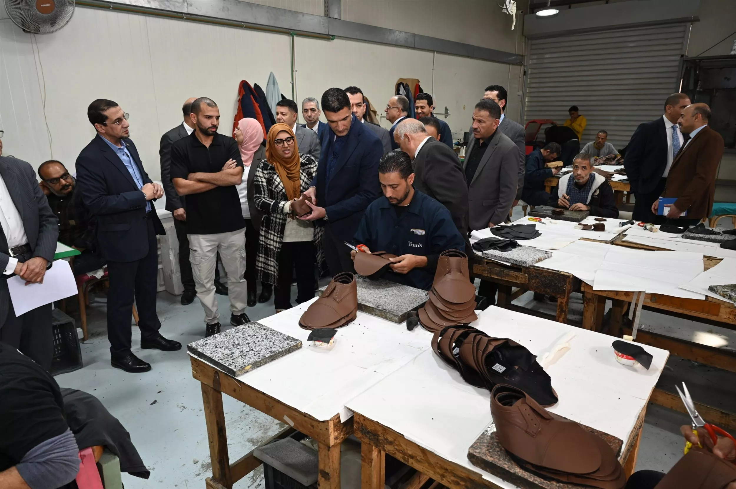 وزير الصناعة يزور مدينة الجلود بالروبيكي