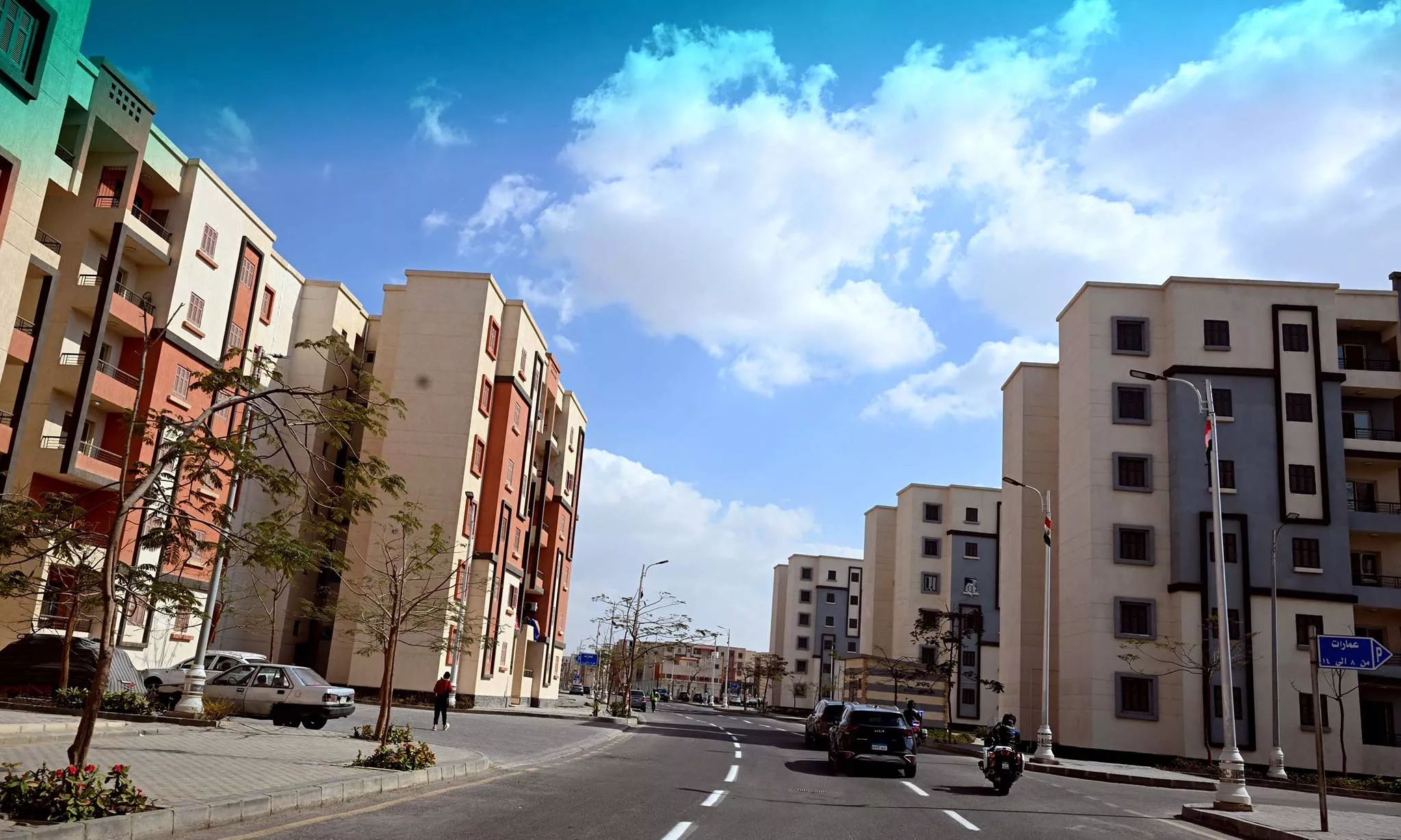 رئيس الوزراء يتفقد عدد من المشروعات السكنية بحدائق العاصمة