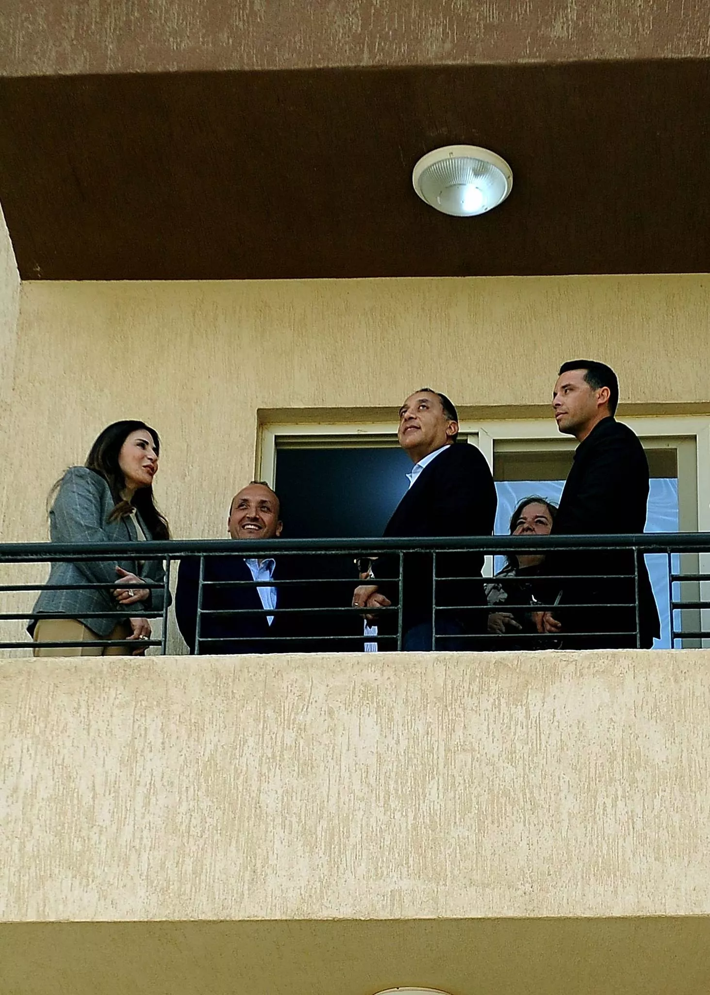 رئيس الوزراء يتفقد عدد من المشروعات السكنية بحدائق العاصمة
