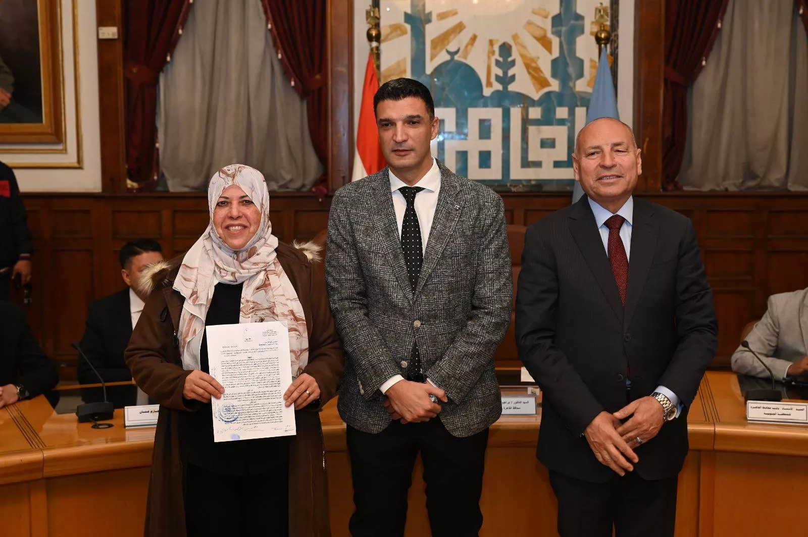 وزير الصناعة ومحافظ القاهرة يعقدان حواراً مفتوحاً مع مستثمري منطقة شق الثعبان الصناعية