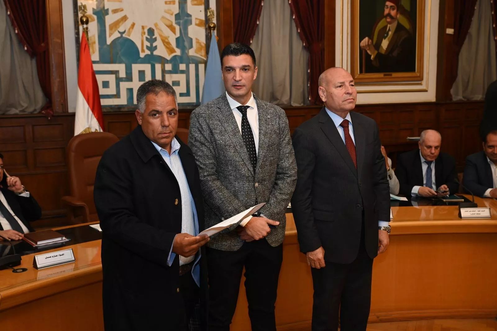 وزير الصناعة ومحافظ القاهرة يعقدان حواراً مفتوحاً مع مستثمري منطقة شق الثعبان الصناعية