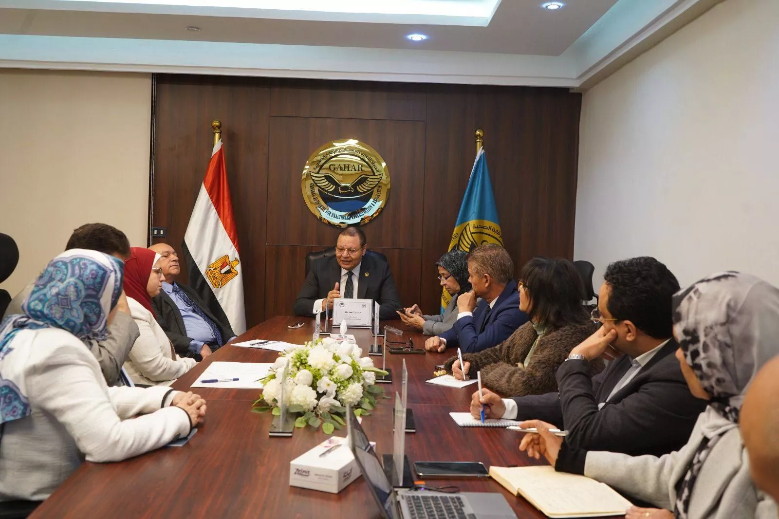 بدء إعداد معايير وطنية لتنظيم خدمات مراكز التجميل في مصر