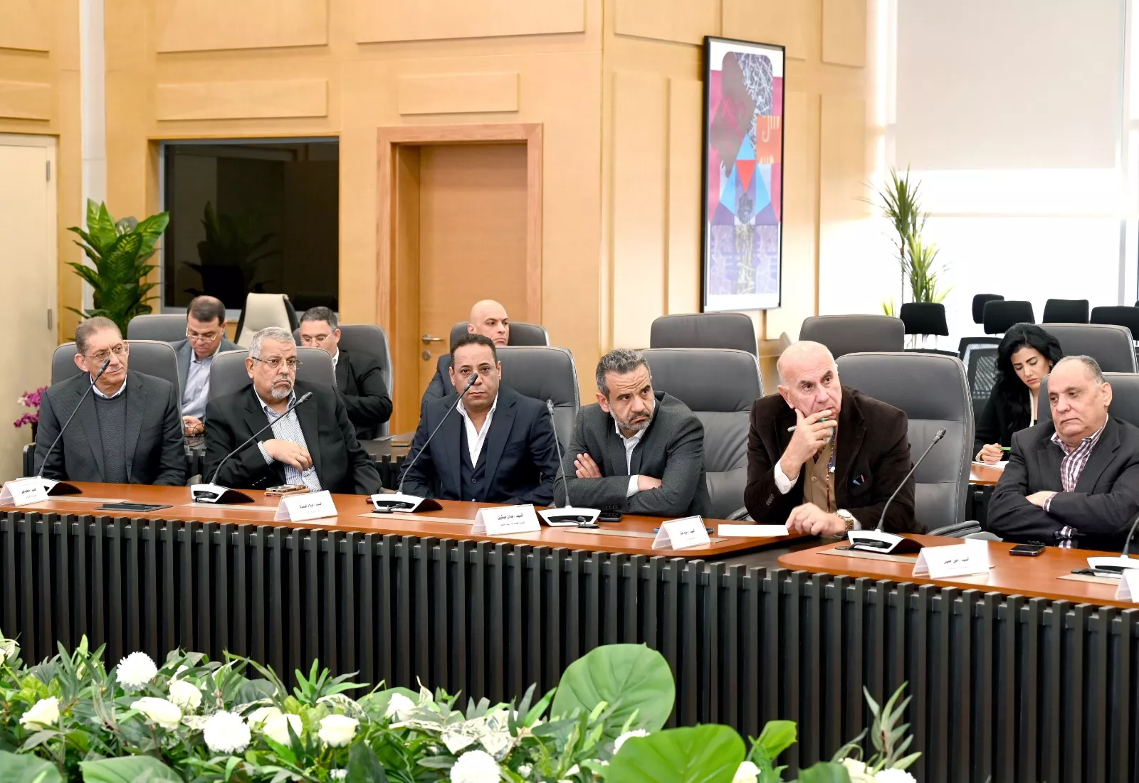 وزير الصناعة يجتمع بمصنعي السيراميك والبورسلين