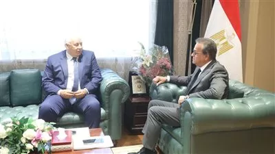 وزير «الصحة» يتابع استعدادات إدراج محافظة مطروح ضمن منظومة التأمين الصحي الشامل