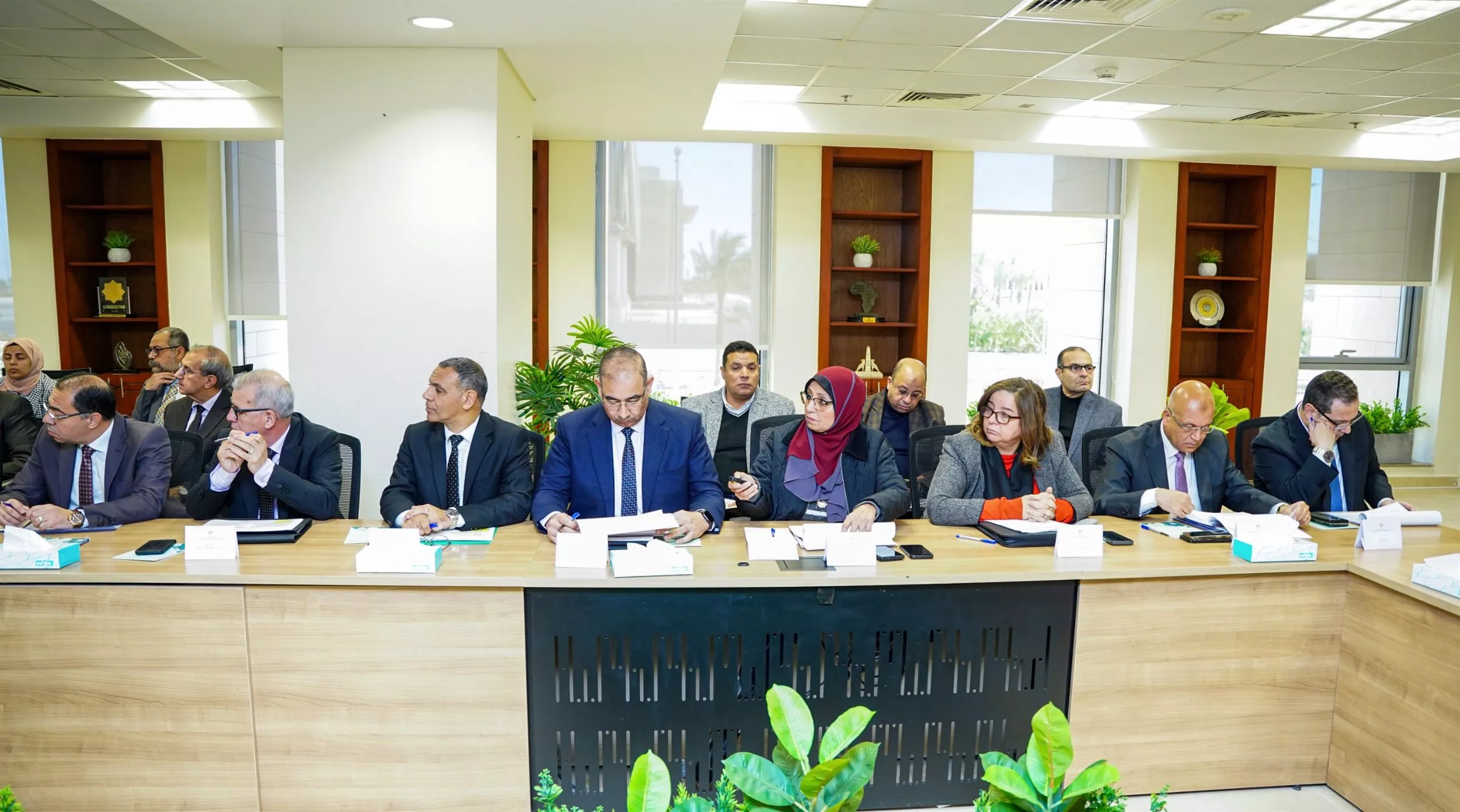 وزيرا التخطيط والإسكان يناقشان الخطة الاستثمارية حتى 2030 