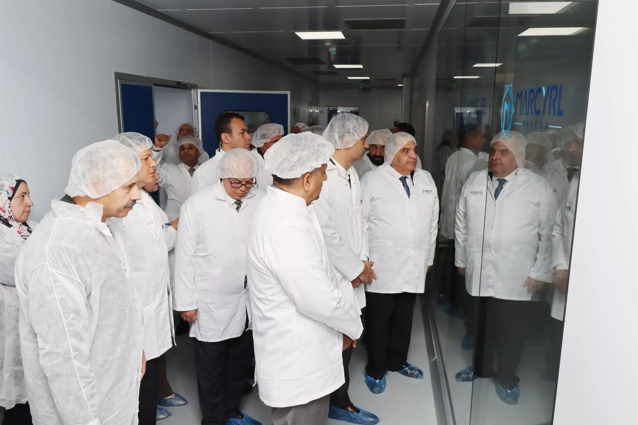 وزير الصناعة ومحافظ القليوبية يتفقدان مصنع شركة ماركيرل للصناعات الدوائية