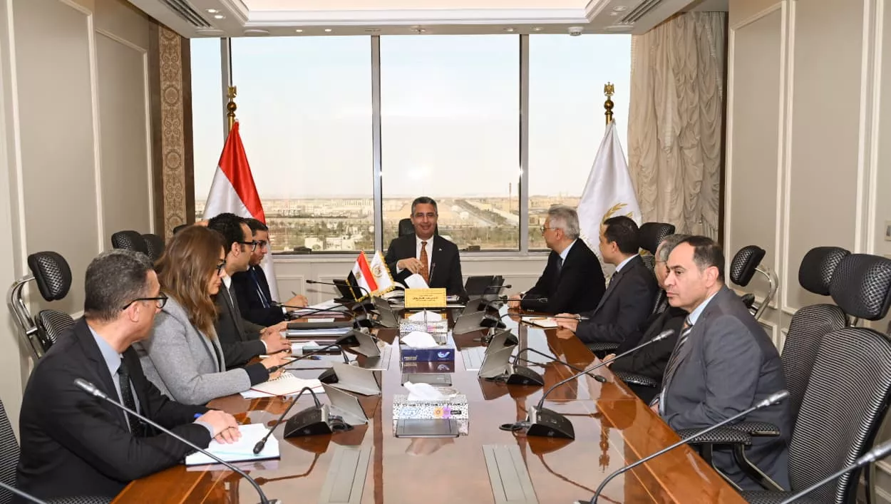 وزير التموين يعقد اجتماع مع شركة فييرم مصر