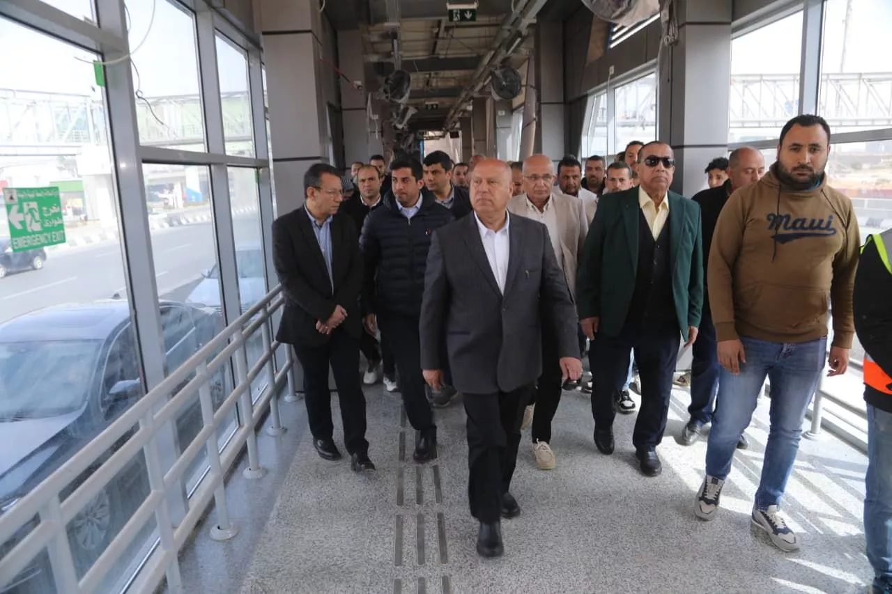 الوزير يتفقد التشطيبات النهائية للمرحلة الثانية من مشروع BRT