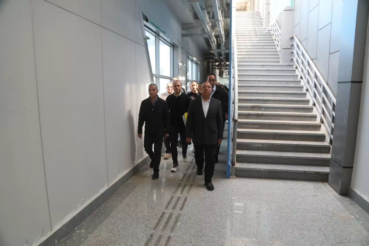 الوزير يتفقد التشطيبات النهائية للمرحلة الثانية من مشروع BRT