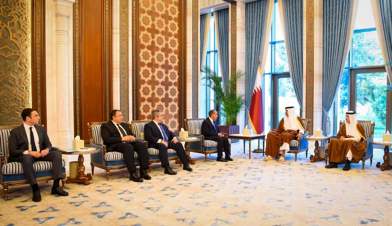 وزير الخارجية وأمير دولة قطر