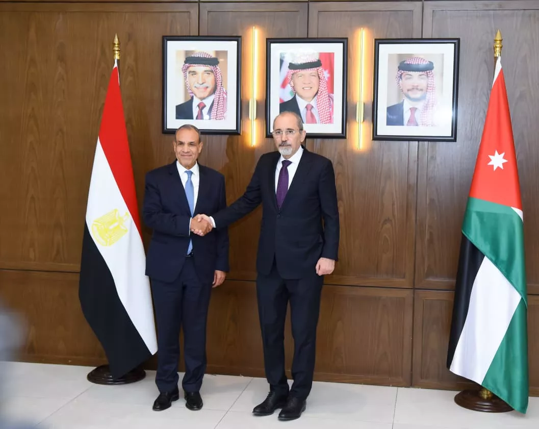 وزير الخارجية يعقد مباحثات مع نظيره الأردني