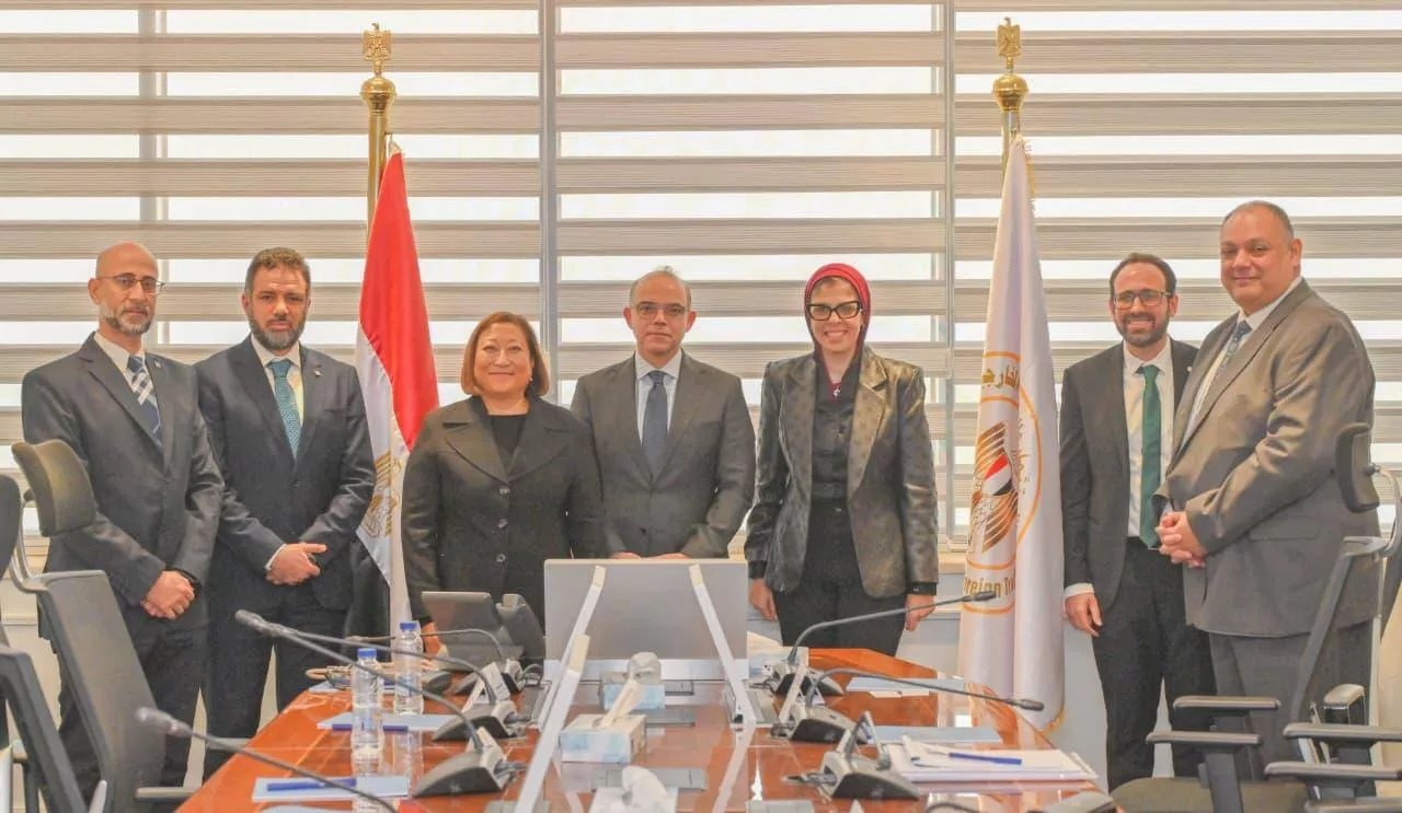 وزير الاستثمار يلتقي العضو المنتدب لشركة جنرال موتورز