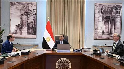 مدبولي يتابع إجراءات تدبير الاعتمادات المالية لتأمين الاحتياجات من المواد البترولية