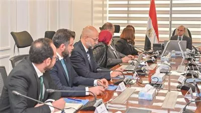 «جنرال موتورز» تخطط لإطلاق طرازات جديدة وزيادة الطاقة الإنتاجية في مصر