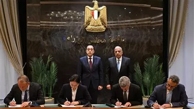 توقيع اتفاقيات مع شركات القطاع الخاص لشراء الطاقة وإقامة محطات تخزين الكهرباء