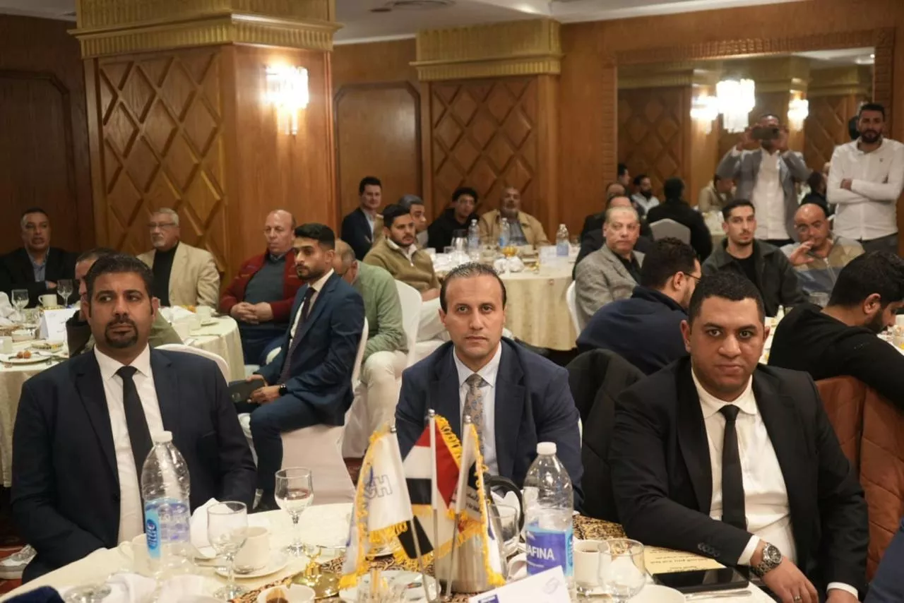 وزير الصناعة يستعرض جهود الوزارة لدعم قدرات الصناعات الصغيرة والمتوسطة