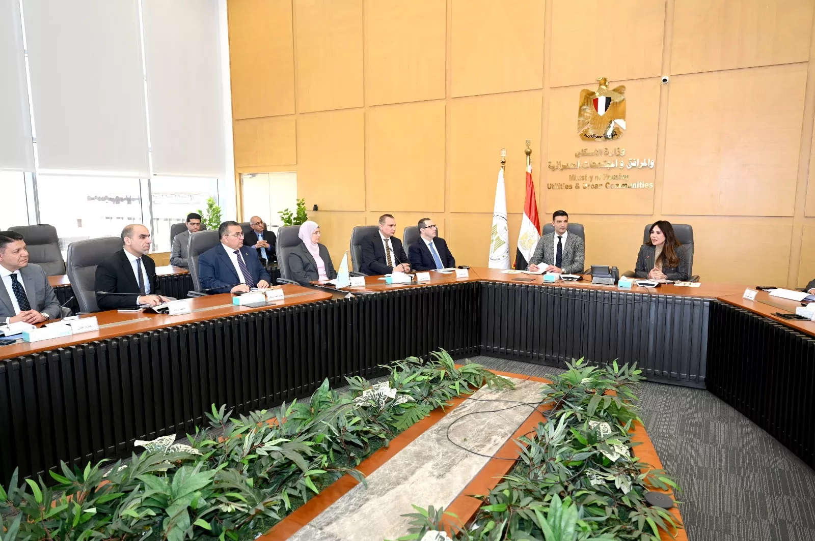 وزيرا الإسكان والصناعة يبحثان سبل التعاون لتطوير المناطق الصناعية