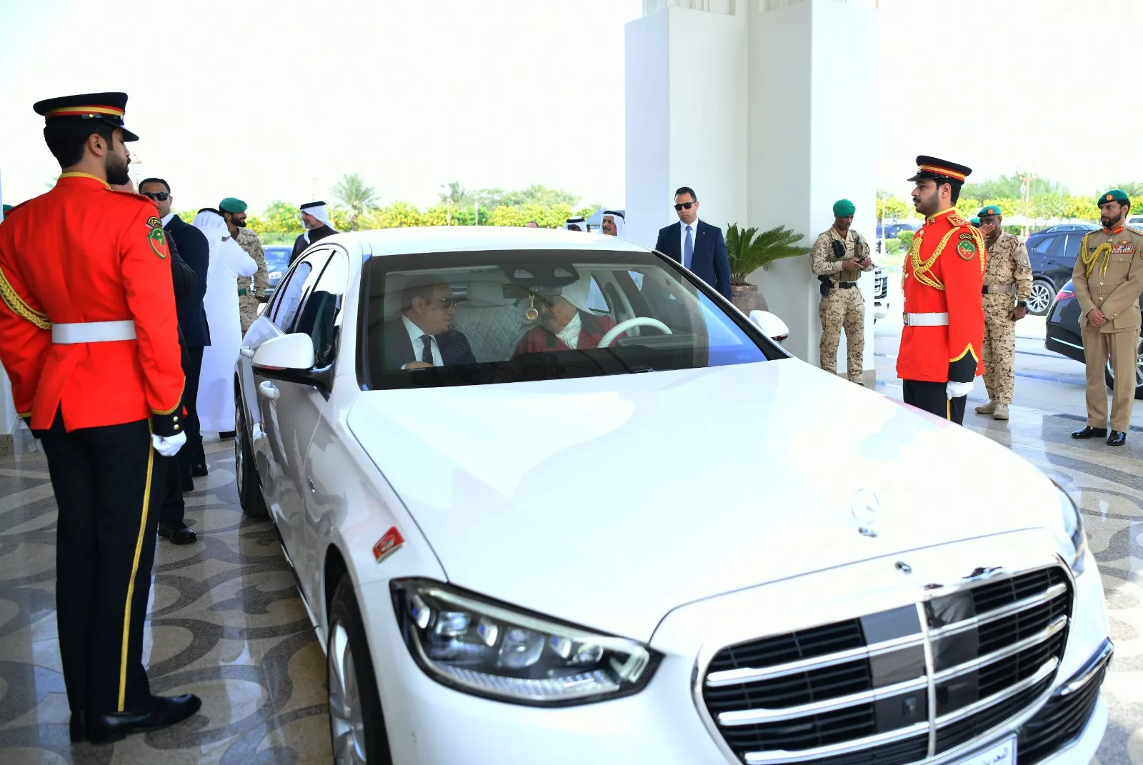 الرئيس السيسي يستقبل الملك حمد بن عيسى آل خليفة