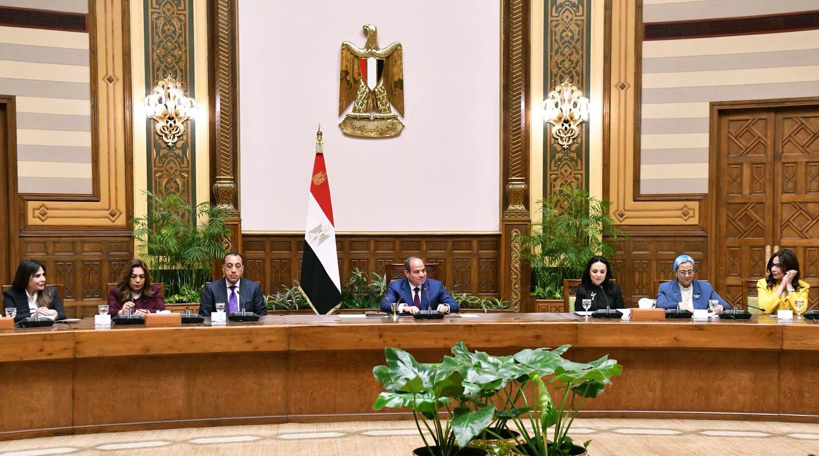 الرئيس السيسي يشارك في لقاء المرأة المصرية والأم المثالية