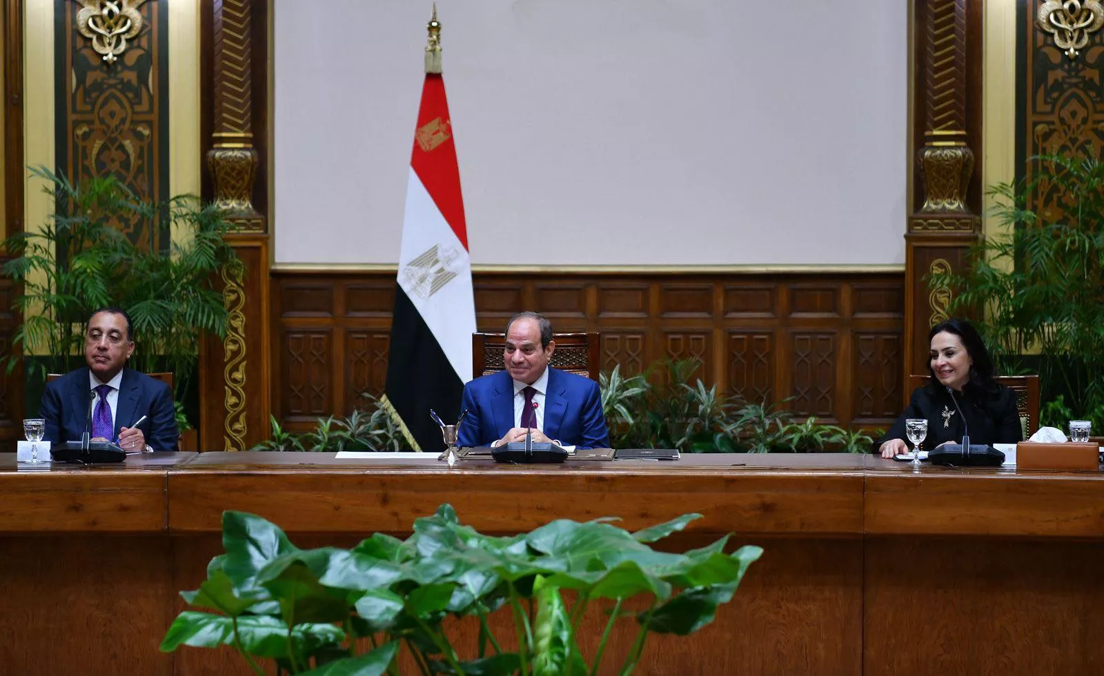 الرئيس السيسي يشارك في لقاء المرأة المصرية والأم المثالية