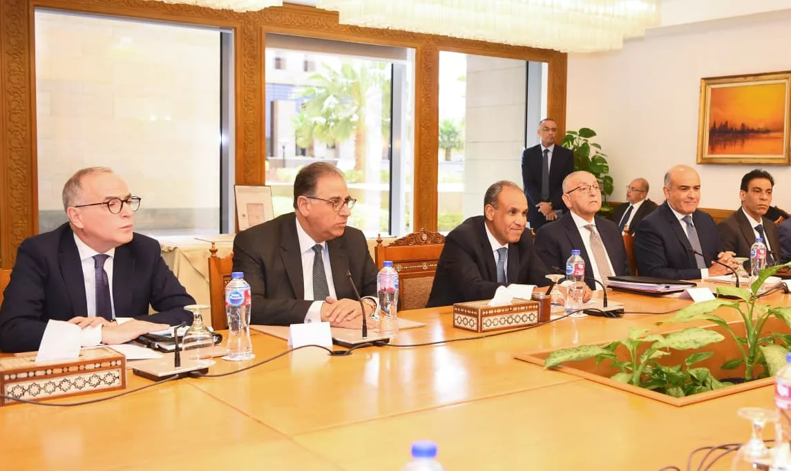 وزيرا الخارجية والاتصالات يبحثان التعاون بمجال التحول الرقمي