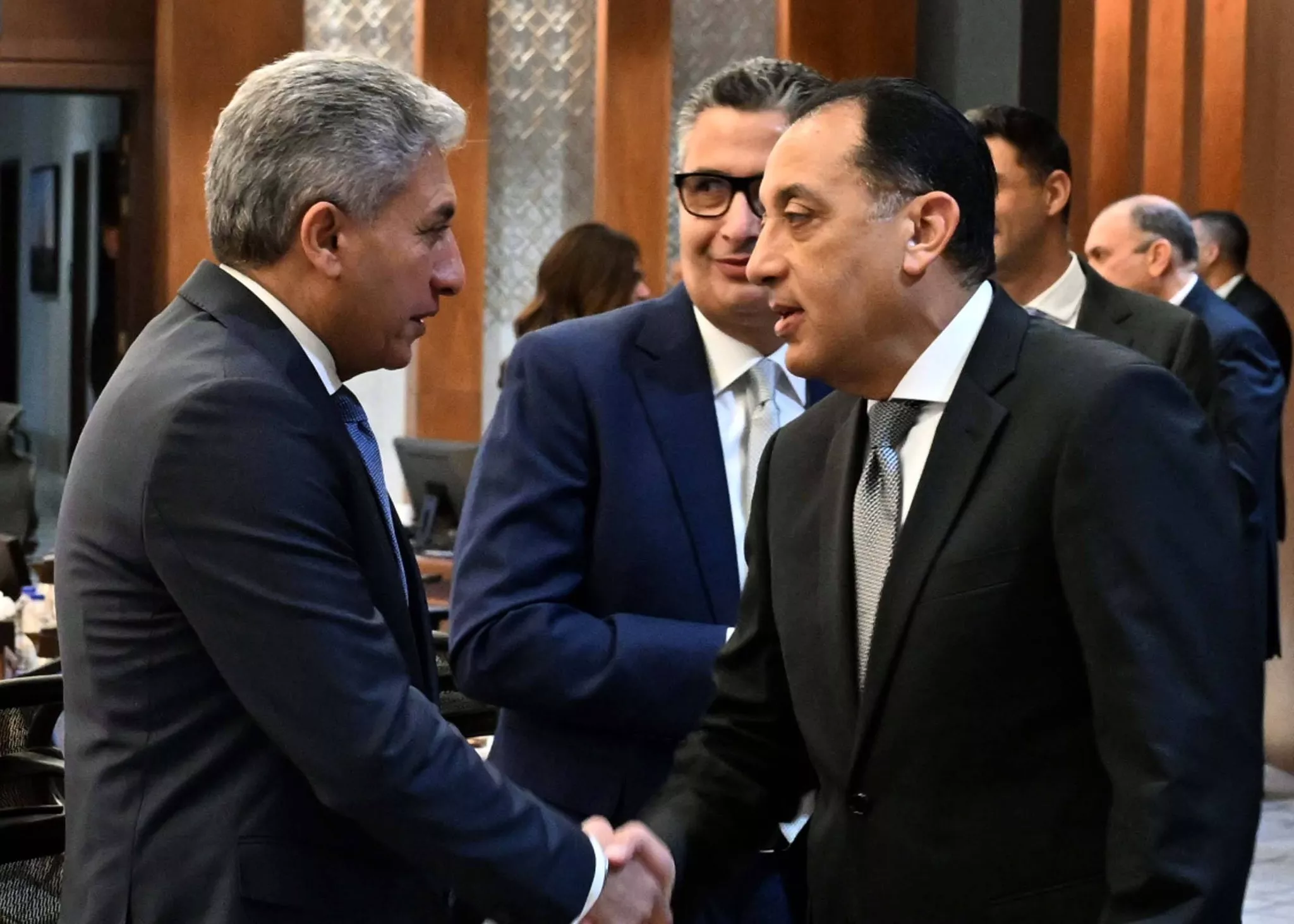 رئيس الوزراء يترأس الاجتماع الأسبوعي للحكومة