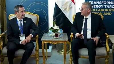 وزير «البترول» يبحث تعزيز التعاون مع «شلمبرجير» في تطبيق الحفر الأفقي