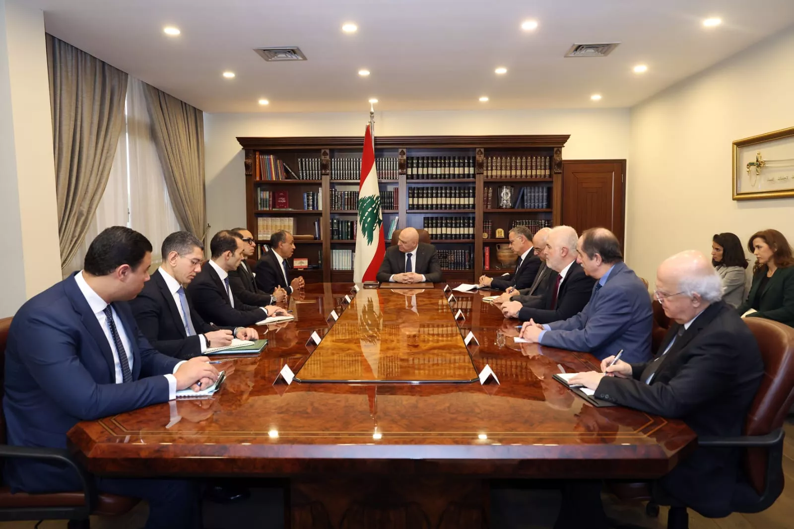 وزير الخارجية يلتقي رئيس الجمهورية اللبنانية في بيروت