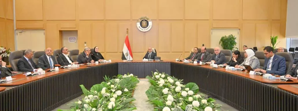 وزير الاستثمار يجتمع مع المجلس التصديري للتشييد والبناء