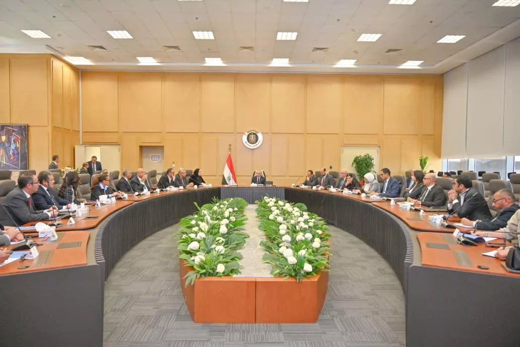 وزير الاستثمار يجتمع مع المجلس التصديري للتشييد والبناء