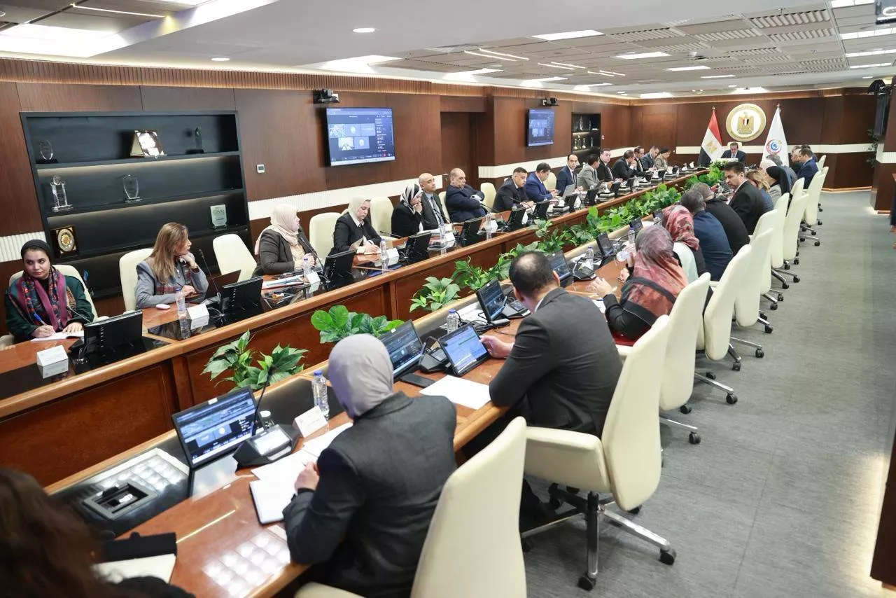 وزير الصحة يتابع مستجدات تأهيل المنظومة الصحية بالمنيا