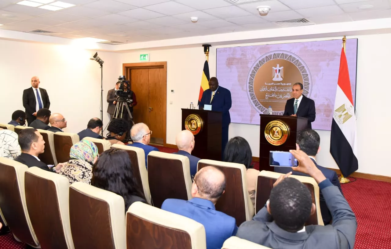 مشاورات مصرية أوغندية لتعزيز التعاون الثنائي ودعم التنمية