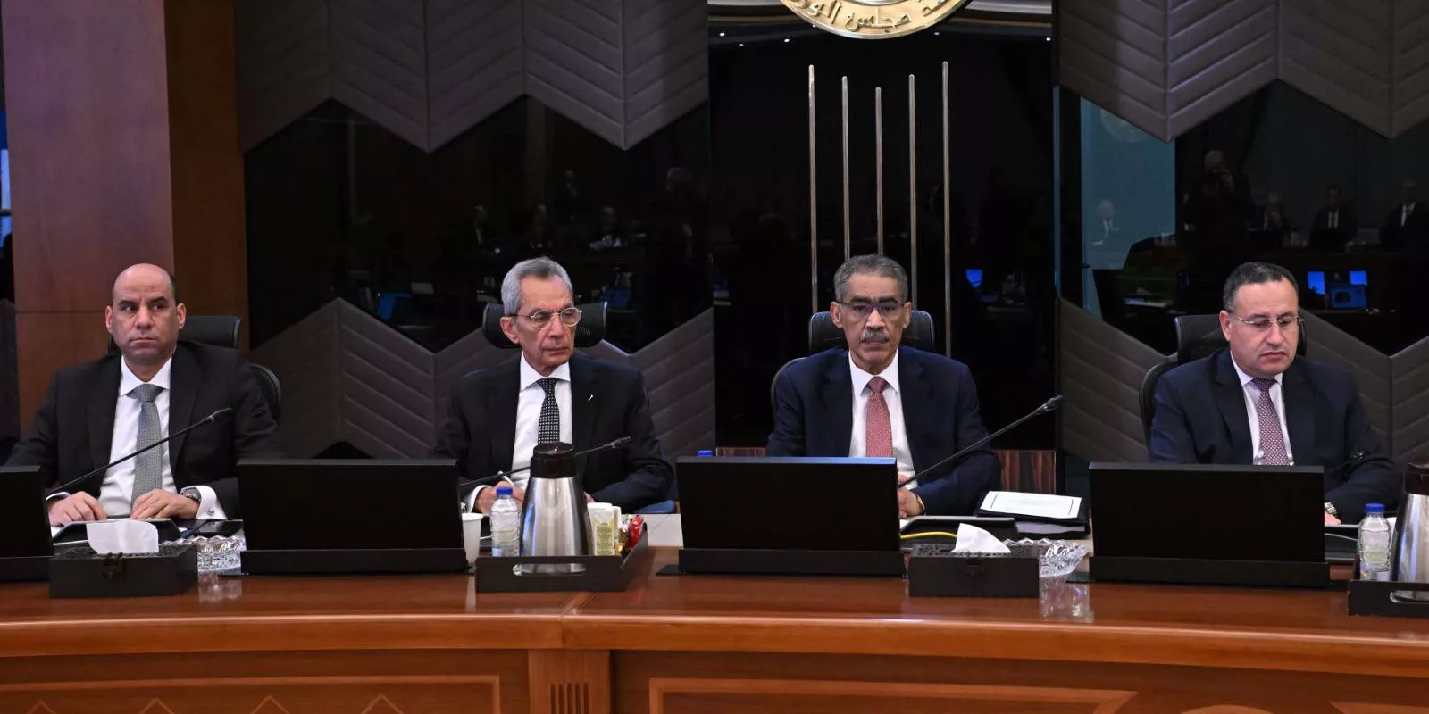 رئيس الوزراء يترأس الاجتماع الأسبوعي للحكومة