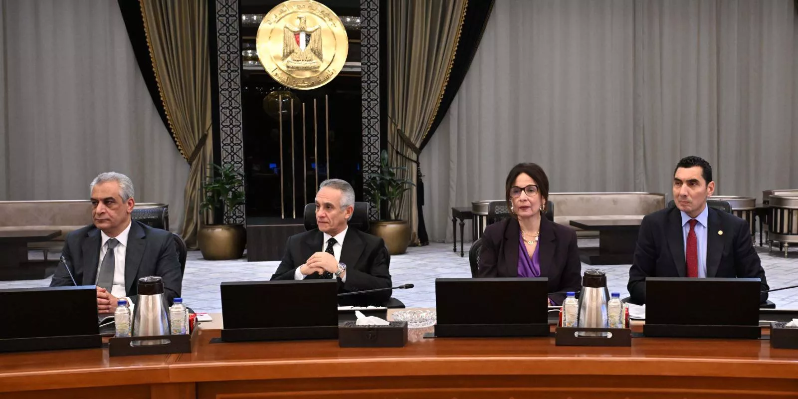 رئيس الوزراء يترأس الاجتماع الأسبوعي للحكومة