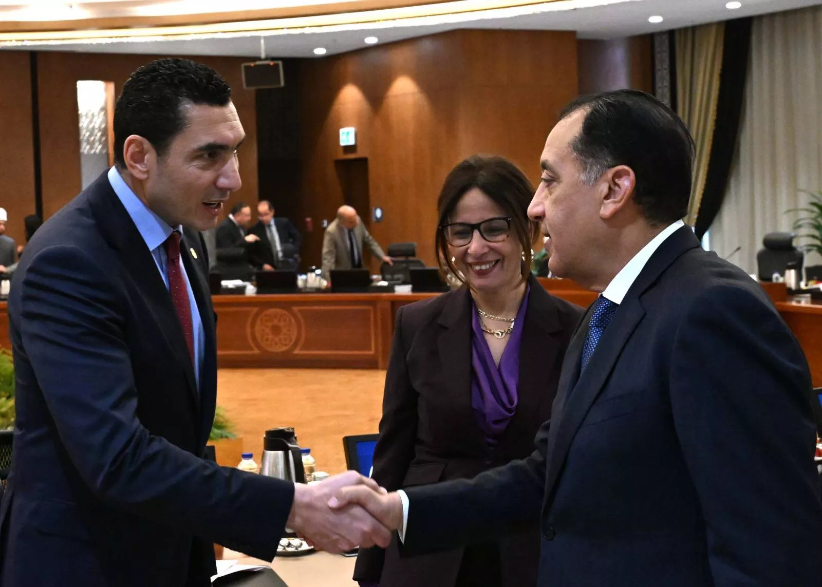 رئيس الوزراء يترأس الاجتماع الأسبوعي للحكومة