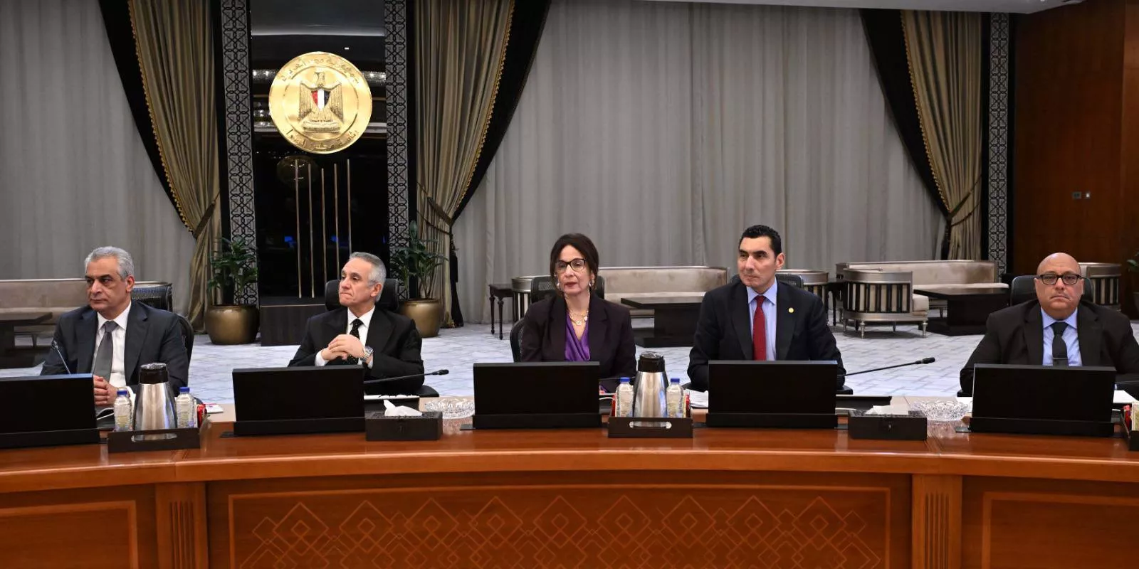 رئيس الوزراء يترأس الاجتماع الأسبوعي للحكومة