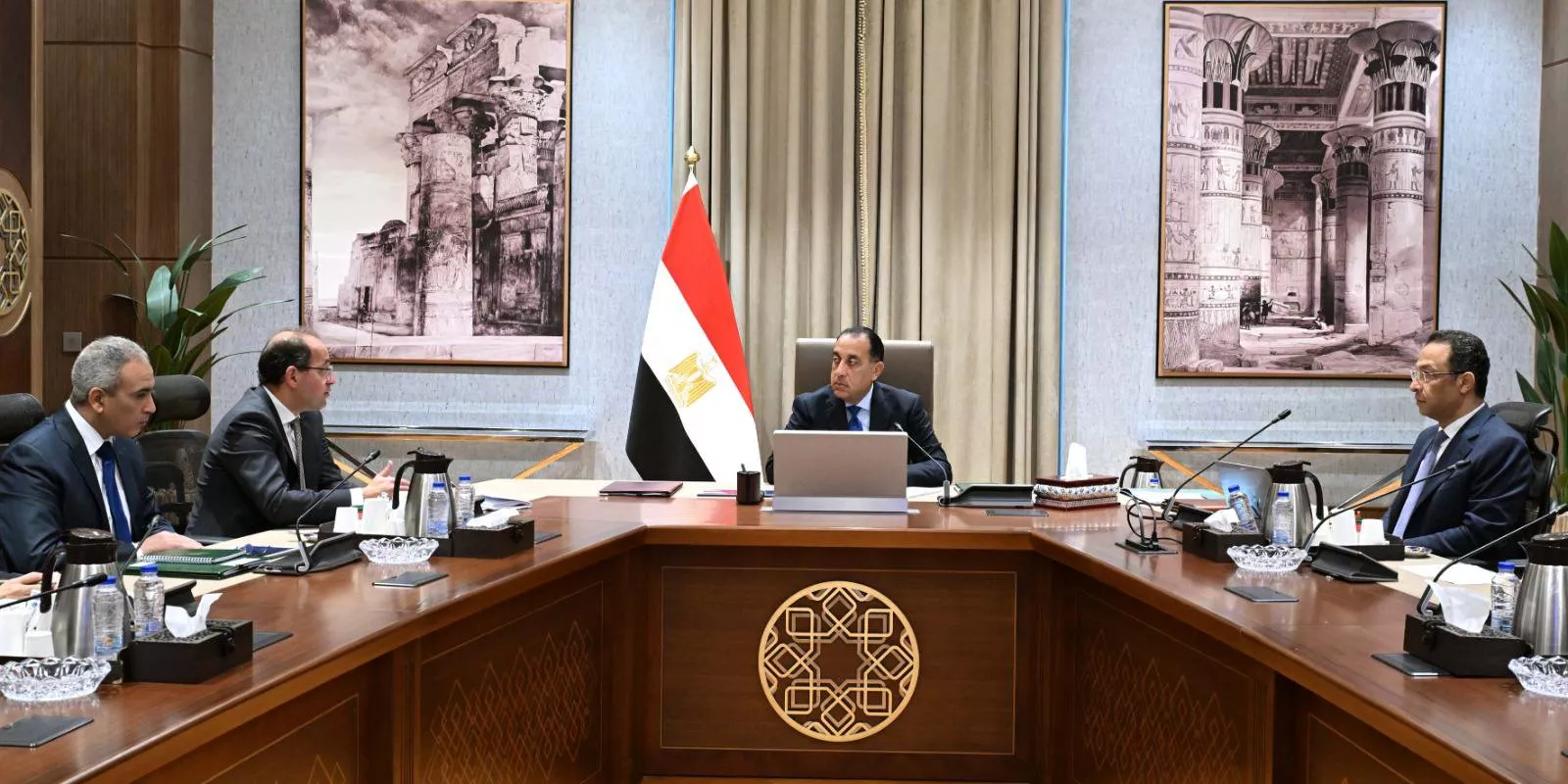 مدبولي يتابع مشروع تنمية وتطوير مدينة المعرفة