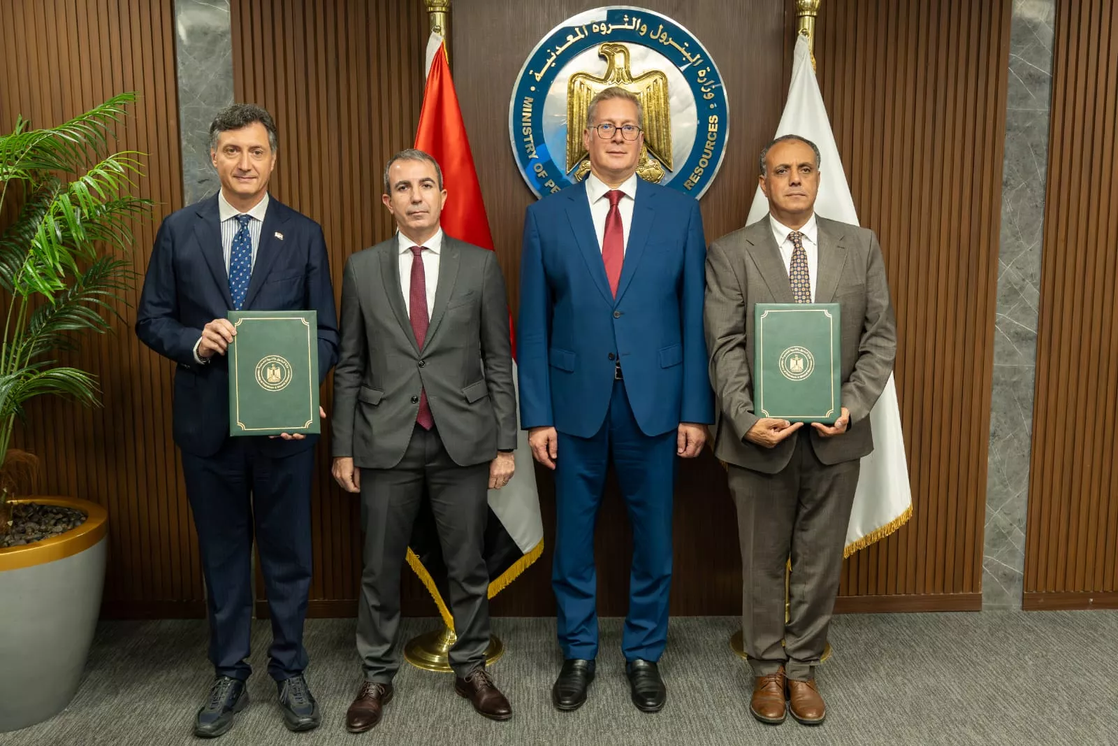 وزير البترول يشهد توقيع مذكرة نوايا مع إيني