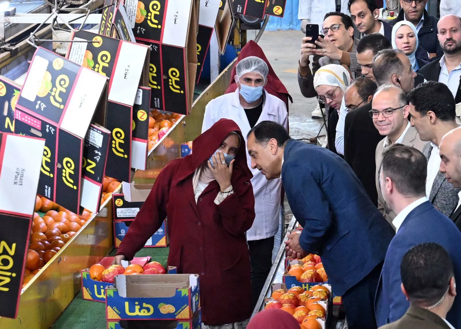 مدبولي يتفقد محطة الصواف لتعبئة الموالح والحاصلات الزراعية