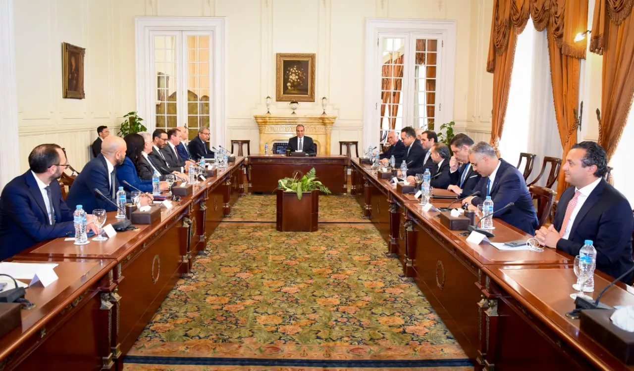 وزير الخارجية يستقبل وفدا من غرفة التجارة الأمريكية