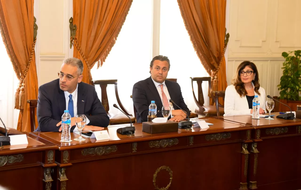 وزير الخارجية يستقبل وفدا من غرفة التجارة الأمريكية