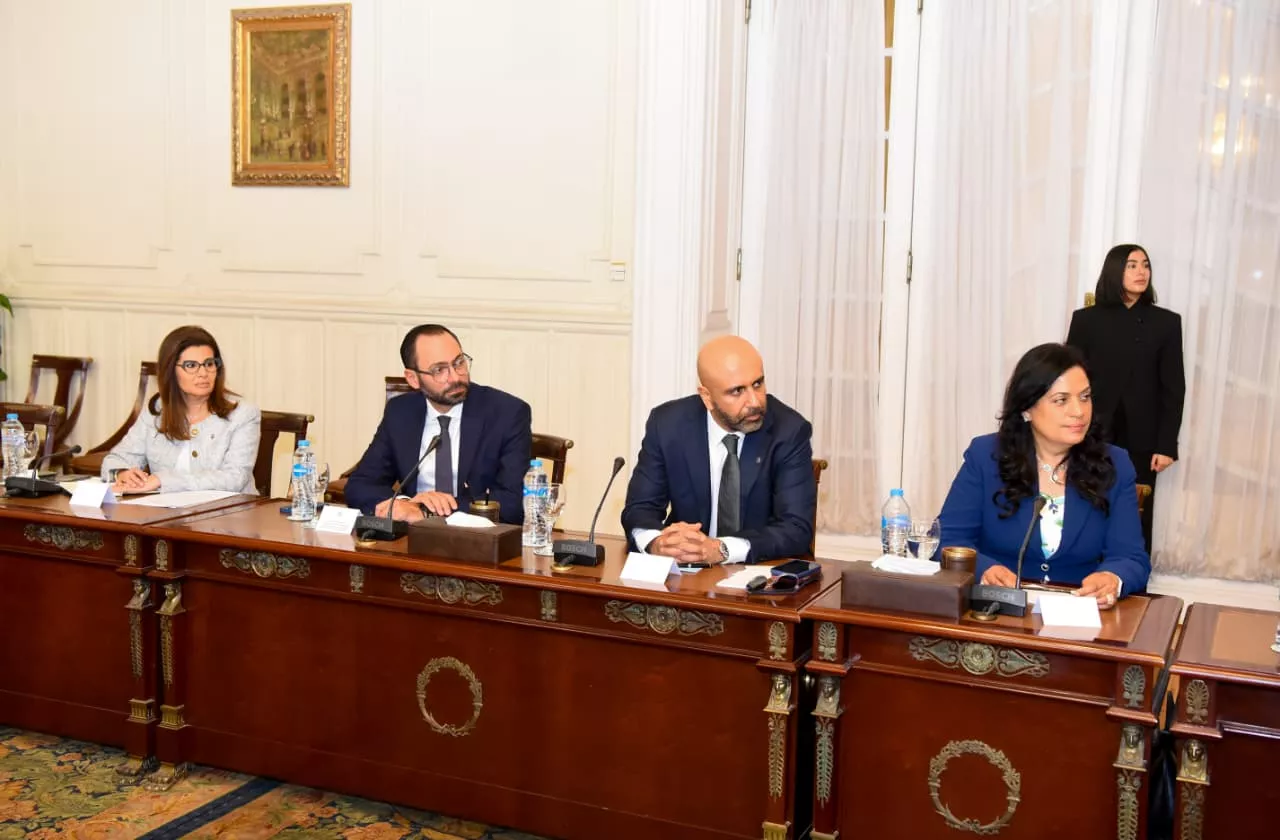 وزير الخارجية يستقبل وفدا من غرفة التجارة الأمريكية