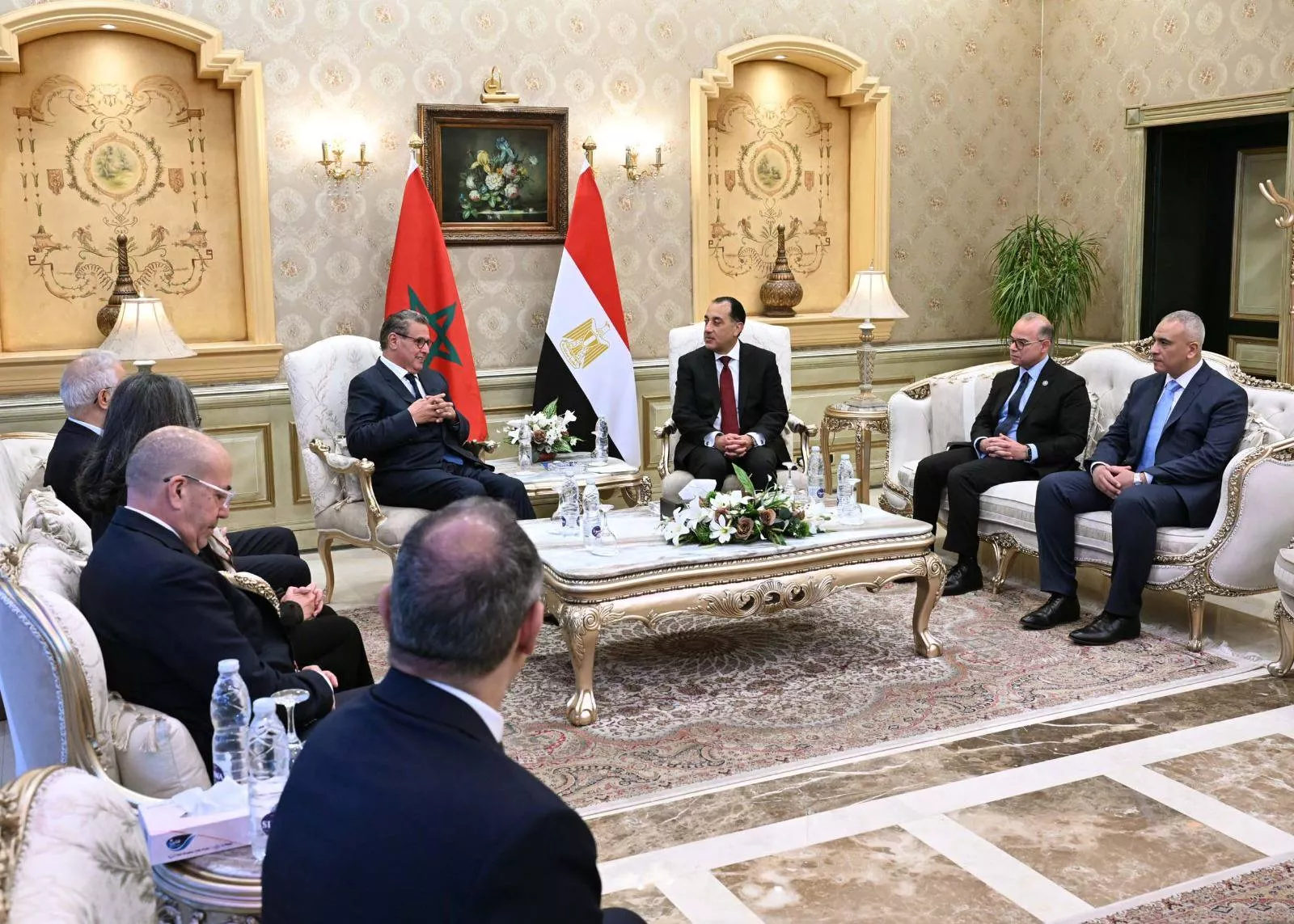 رئيس الوزراء يستقبل نظيره المغربي 