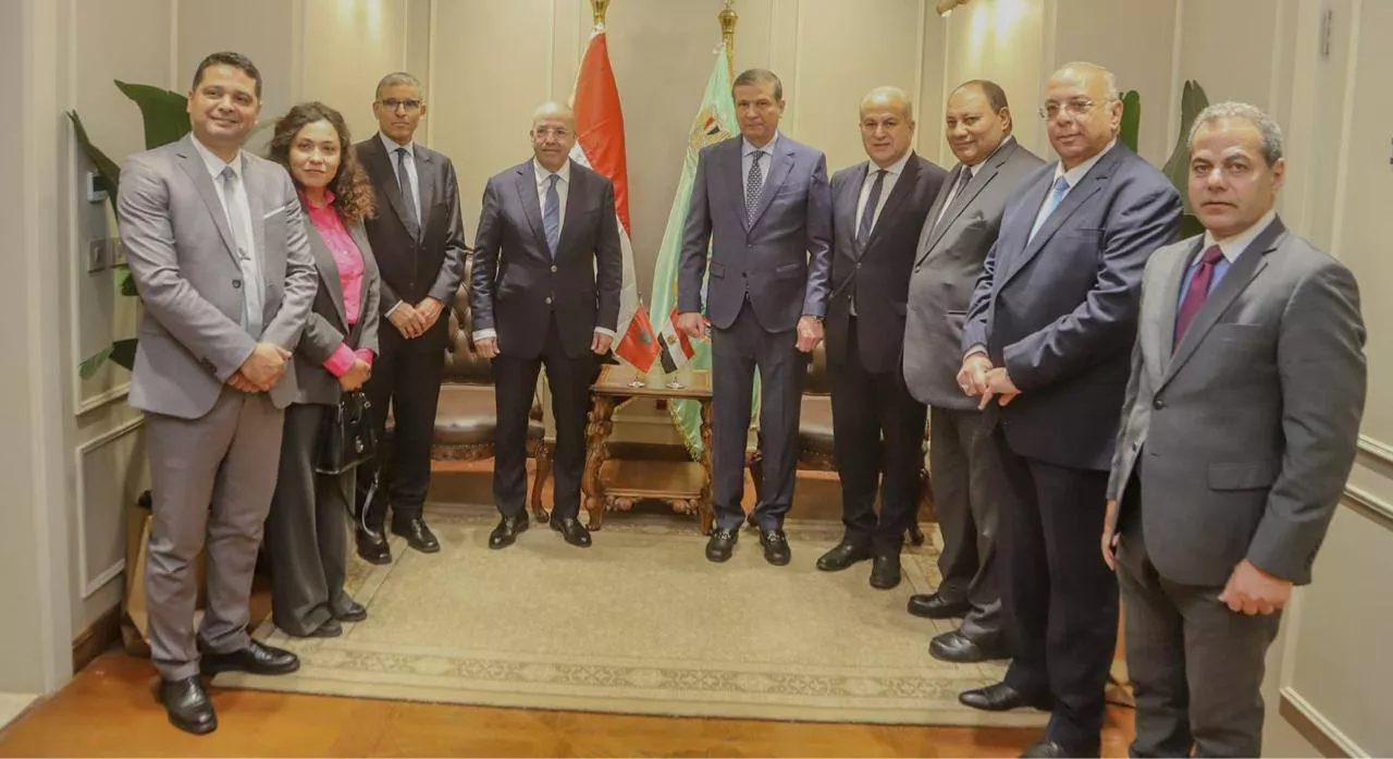 وزير الزراعة يجتمع مع نظيره المغربي