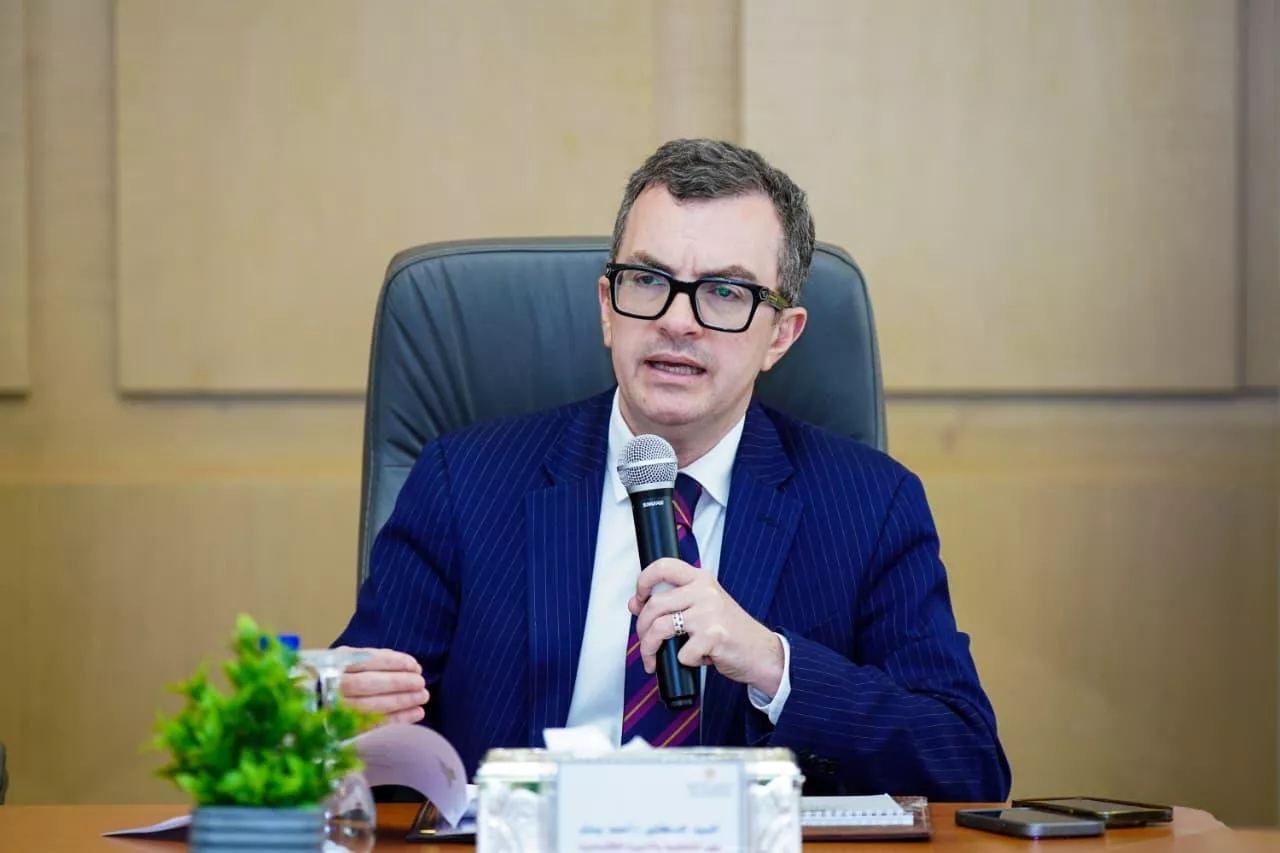 أحمد رستم وزير التخطيط