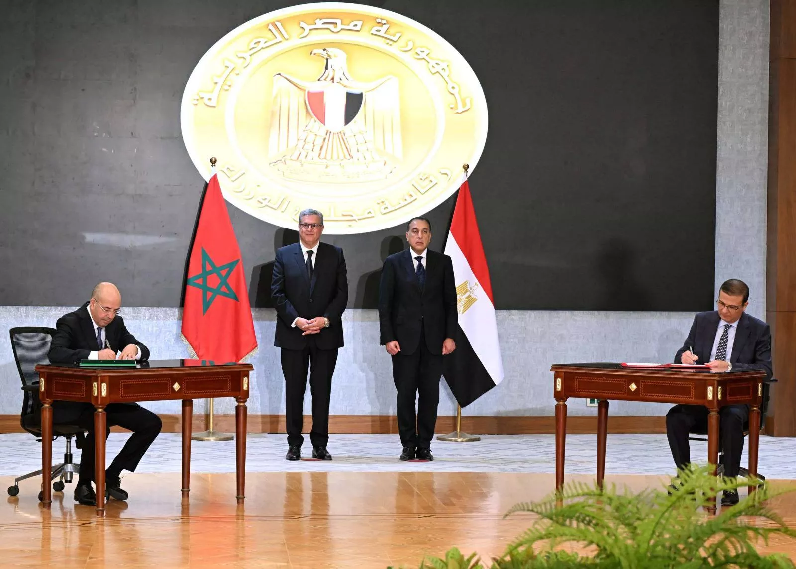 رئيسا حكومة مصر والمغرب يشهدان توقيع اتفاقيات تعاون
